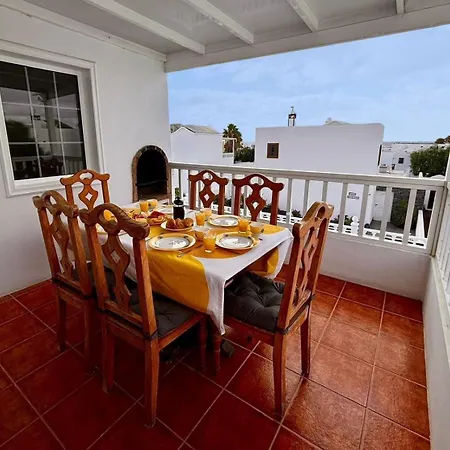 Valeria Puerto del Carmen (Lanzarote)